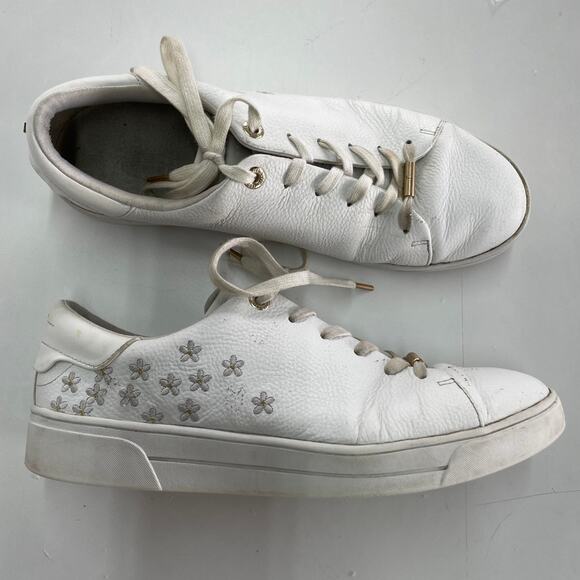 Ted Baker Sneakers Womens 10 White Adial Embroidered Floral Daisy Shoes Lace Up - Picture 1 of 10